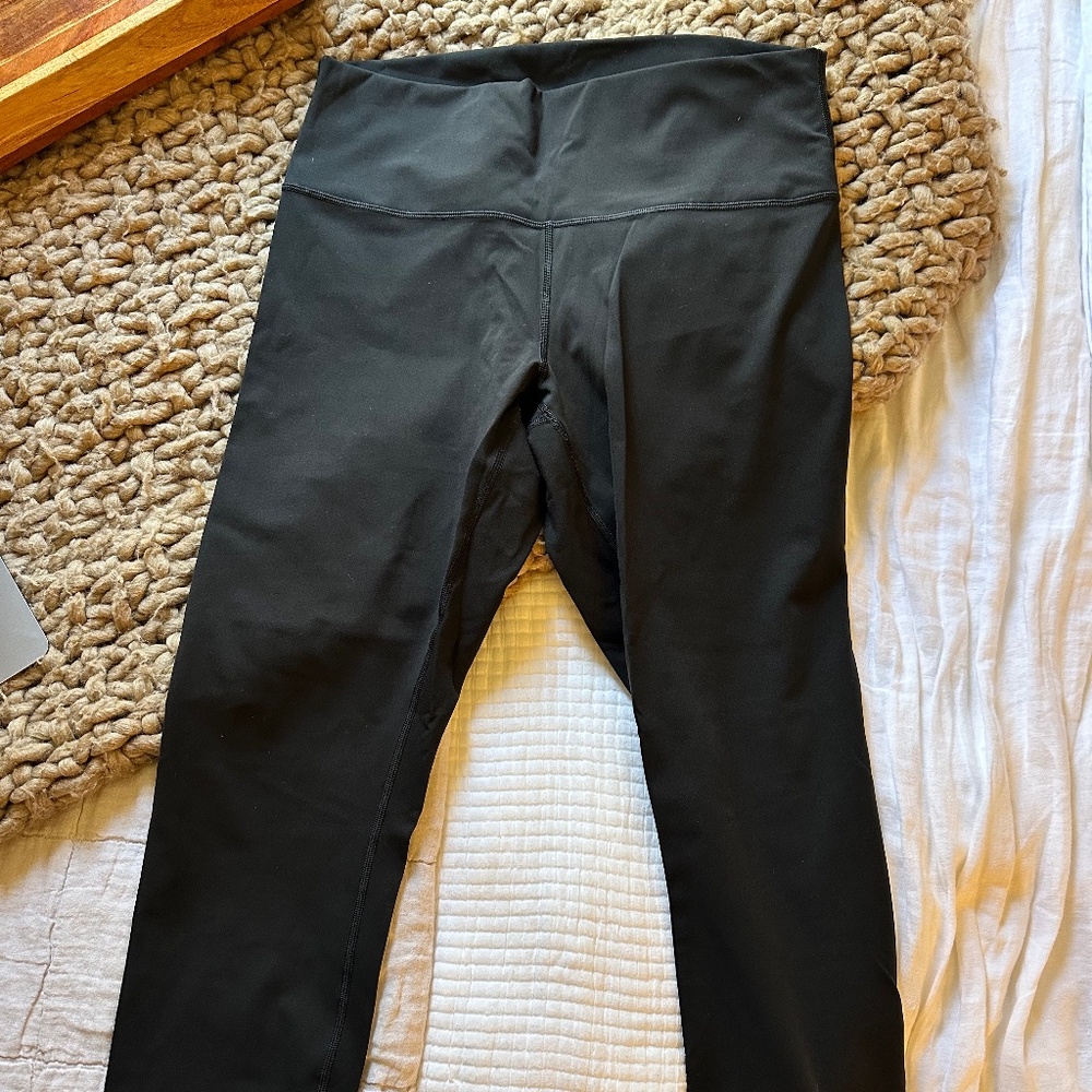 Lululemon Wunder Under High-Rise Crop 23" Leggings, Size 12, Black